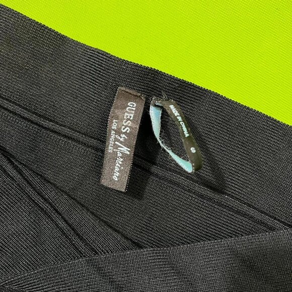 Small‎ Guess by Marciano one shoulder bodycon dress - Picture 3 of 7